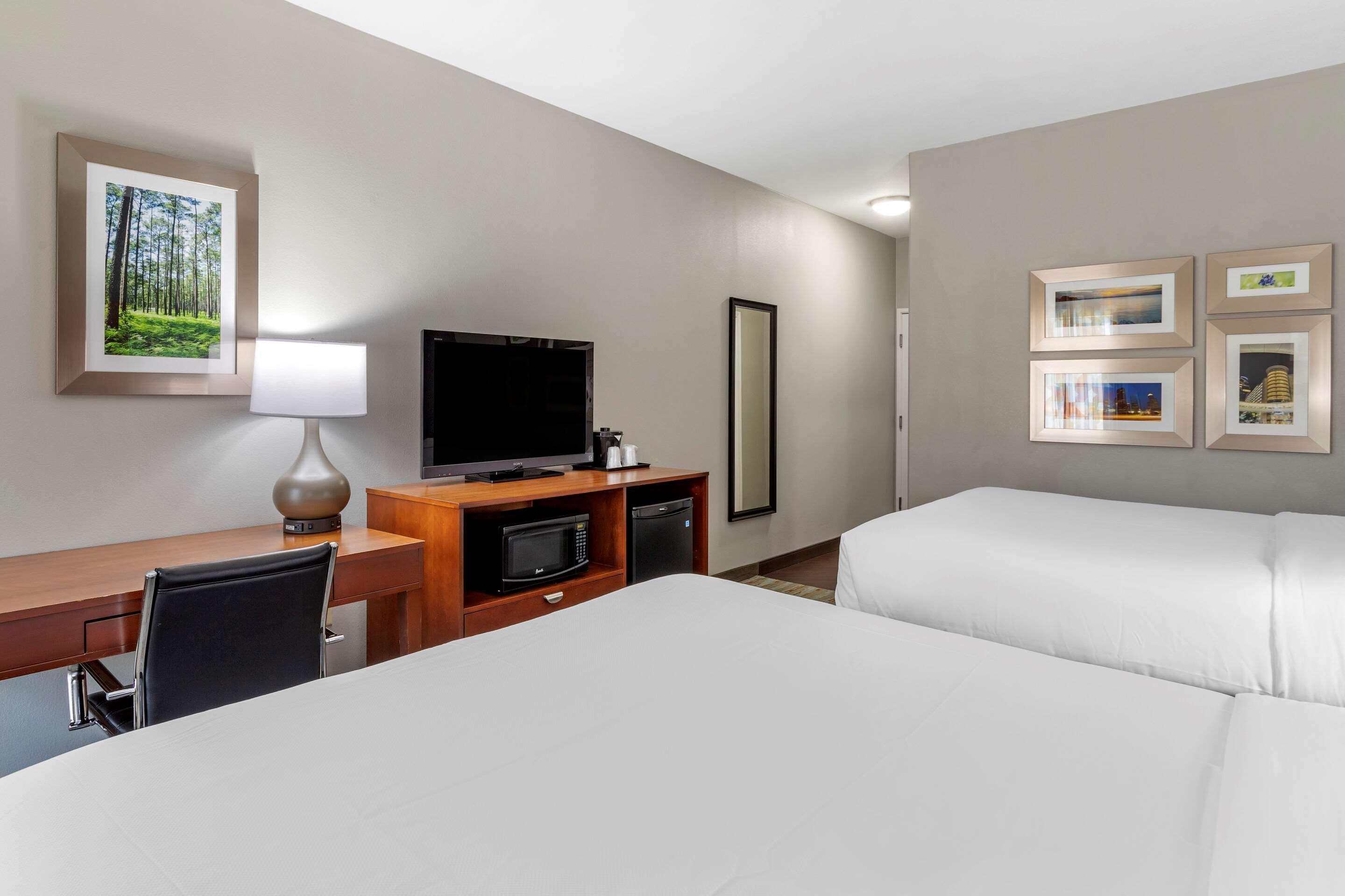 Comfort Inn & Suites Cleveland Exterior foto